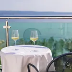 Pitomcia Podstrana