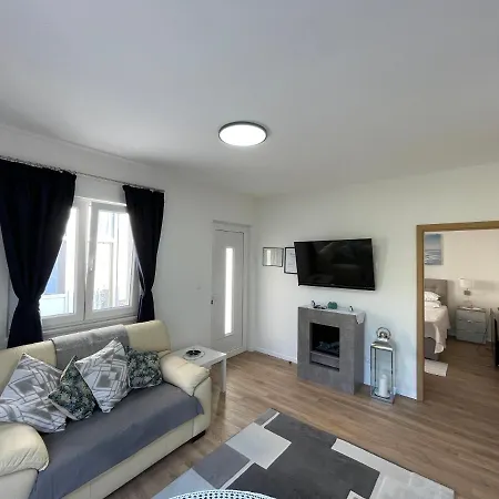 Pitomcia (adults Only) בית הארחה 3*