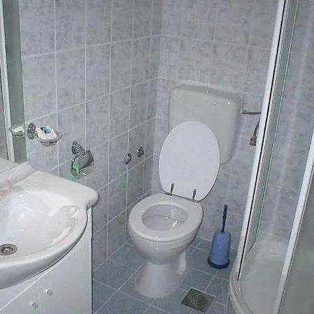 Pitomcia (adults Only) בית הארחה פודסטראנה