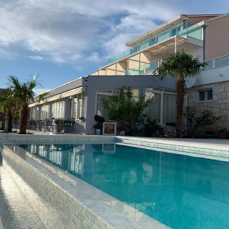 Pitomcia (adults Only) 3* Podstrana