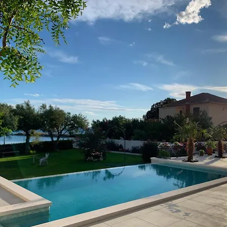 Pitomcia (adults Only) Podstrana