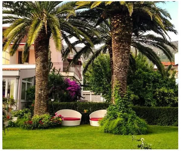 Pitomcia (adults Only) 3* Podstrana